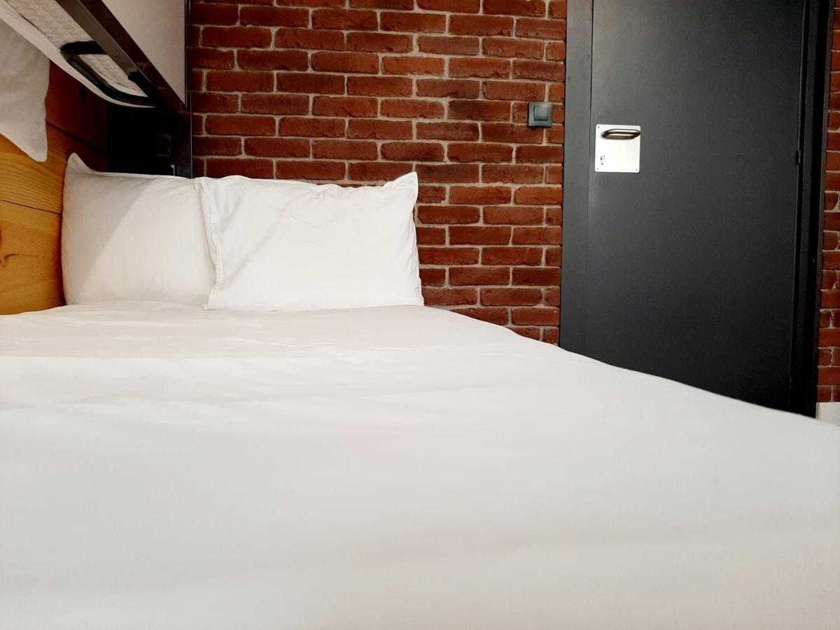 Hostal Erasmus By Gaiarooms Salamanka Exteriér fotografie